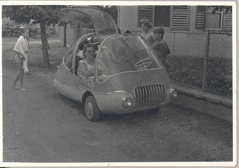 Illustration for article titled The Weirdly Awesome Microcars of Hungary